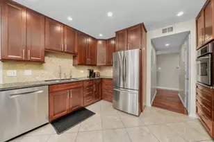 7575 Lake St, River Forest, IL 60305 - Photo 10