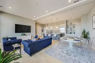 2405 W Iowa St, Chicago, IL 60622 - Photo 4