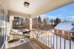 102 Yale Ct, Glenview, IL 60026 - Photo 12