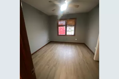 24446 Newport Drive, Crete, IL 60417 - Photo 6