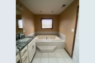 24446 Newport Drive, Crete, IL 60417 - Photo 10