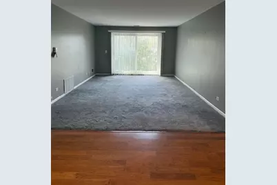 801 79th Street #310, Darien, IL 60561 - Photo 4