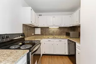 4343 N Clarendon Ave, Chicago, IL 60613 - Photo 4