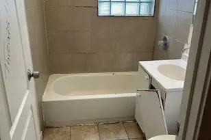 7216 S Green St, Chicago, IL 60621 - Photo 4