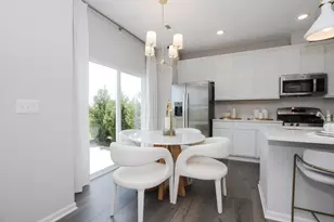 403 Comstock Rd, South Elgin, IL 60177 - Photo 12