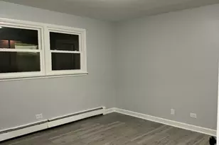 82 Luella Ave, Calumet City, IL 60409 - Photo 8