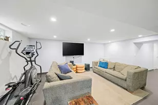 611 E Ironwood Dr, Mount Prospect, IL 60056 - Photo 26