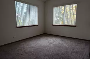 283 Camel Bend Ct, Schaumburg, IL 60194 - Photo 8