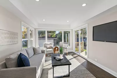 241 N Hamlin Avenue, Park Ridge, IL 60068 - Photo 18