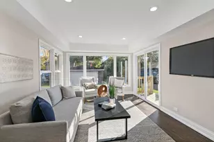 241 N Hamlin Ave, Park Ridge, IL 60068 - Photo 18