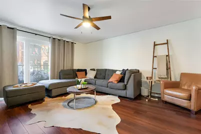 5543 W Higgins Avenue #1, Chicago, IL 60630 - Photo 4