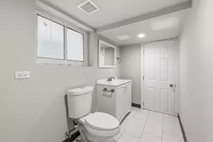 6733 31st St, Berwyn, IL 60402 - Photo 38