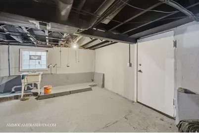 9342 S Crandon Avenue, Chicago, IL 60617 - Photo 24