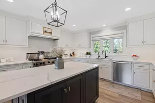 226 Biltmore Dr, North Barrington, IL 60010 - Photo 8