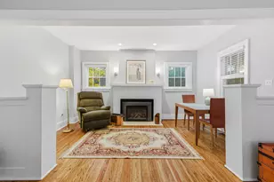 312 E Lincoln Ave, Wheaton, IL 60187 - Photo 4