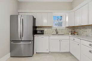 312 E Lincoln Ave, Wheaton, IL 60187 - Photo 14