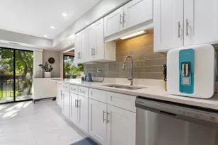 3810 S Mission Hills Rd, Northbrook, IL 60062 - Photo 8