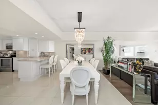 175 E Delaware Pl, Chicago, IL 60611 - Photo 16