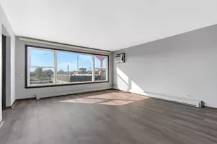 1654 Downs Dr, Calumet City, IL 60409 - Photo 4