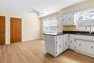 6617 N Northwest Hwy, Chicago, IL 60631 - Photo 8