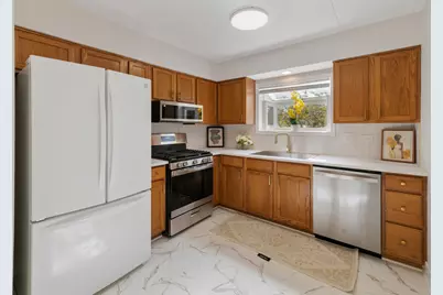 18310 Robin Lane #D2, Homewood, IL 60430 - Photo 4