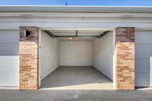 18310 Robin Ln, Homewood, IL 60430 - Photo 20