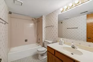15705 Old Orchard Ct, Orland Park, IL 60462 - Photo 16