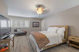 55 Chesterfield Ct, Burr Ridge, IL 60522 - Photo 22