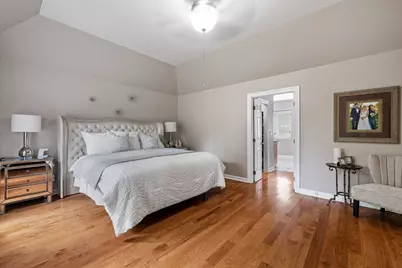 55 Chesterfield Court, Burr Ridge, IL 60522 - Photo 16