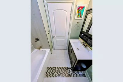 6005 W Waveland Avenue, Chicago, IL 60634 - Photo 10