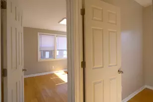 572 Douglas Ave, Calumet City, IL 60409 - Photo 8