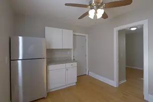 572 Douglas Ave, Calumet City, IL 60409 - Photo 6