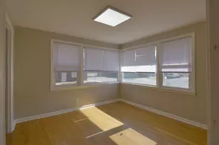 572 Douglas Ave, Calumet City, IL 60409 - Photo 10