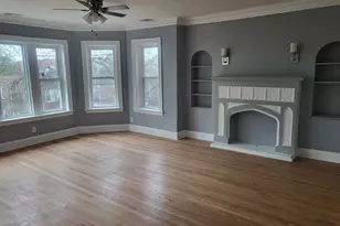 7307 S Bennett Ave, Chicago, IL 60649 - Photo 2