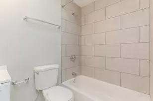 2109 W 18th Pl, Chicago, IL 60608 - Photo 26