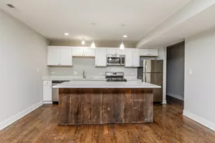 2109 W 18th Pl, Chicago, IL 60608 - Photo 4