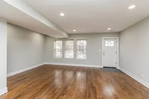 2109 W 18th Pl, Chicago, IL 60608 - Photo 14