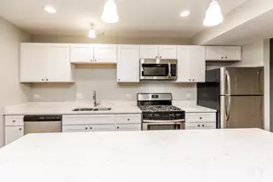 2109 W 18th Pl, Chicago, IL 60608 - Photo 8