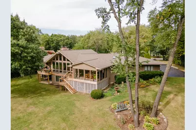 11N060 Johnstown Road, Elgin, IL 60124 - Photo 4