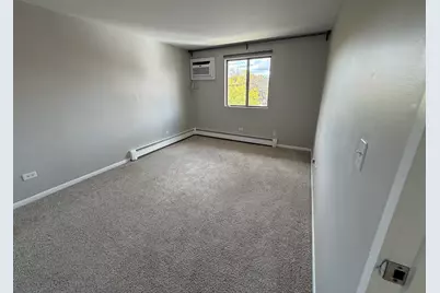 5 Parkside Court #13, Vernon Hills, IL 60061 - Photo 8