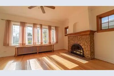 122 Elizabeth Street, Calumet City, IL 60409 - Photo 2