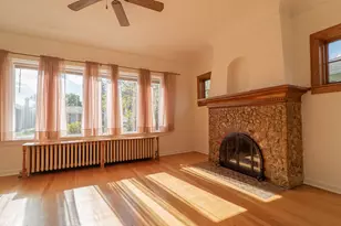 122 Elizabeth St, Calumet City, IL 60409 - Photo 2