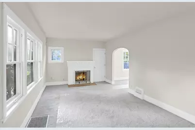 624 Lincoln Avenue, Elgin, IL 60120 - Photo 4
