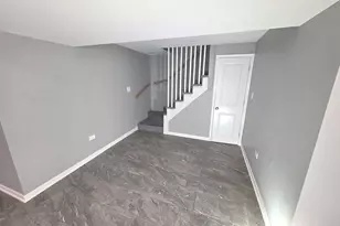 5134 W Henderson St, Chicago, IL 60641 - Photo 10