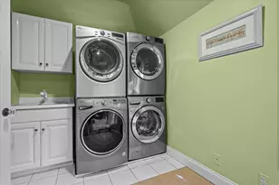 1315 Abington Cambs Dr, Lake Forest, IL 60045 - Photo 36