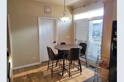 4605 Sawgrass Boulevard, Wadsworth, IL 60083 - Photo 8