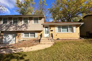 3214 Birchwood Dr, Hazel Crest, IL 60429 - Photo 1