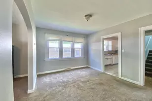 685 E 142nd St, Dolton, IL 60419 - Photo 6