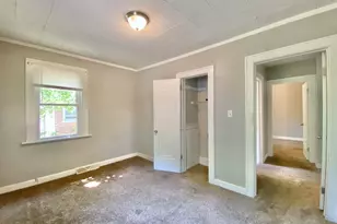 685 E 142nd St, Dolton, IL 60419 - Photo 8