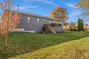 3103 Fox Creek Rd, Bloomington, IL 61705 - Photo 38